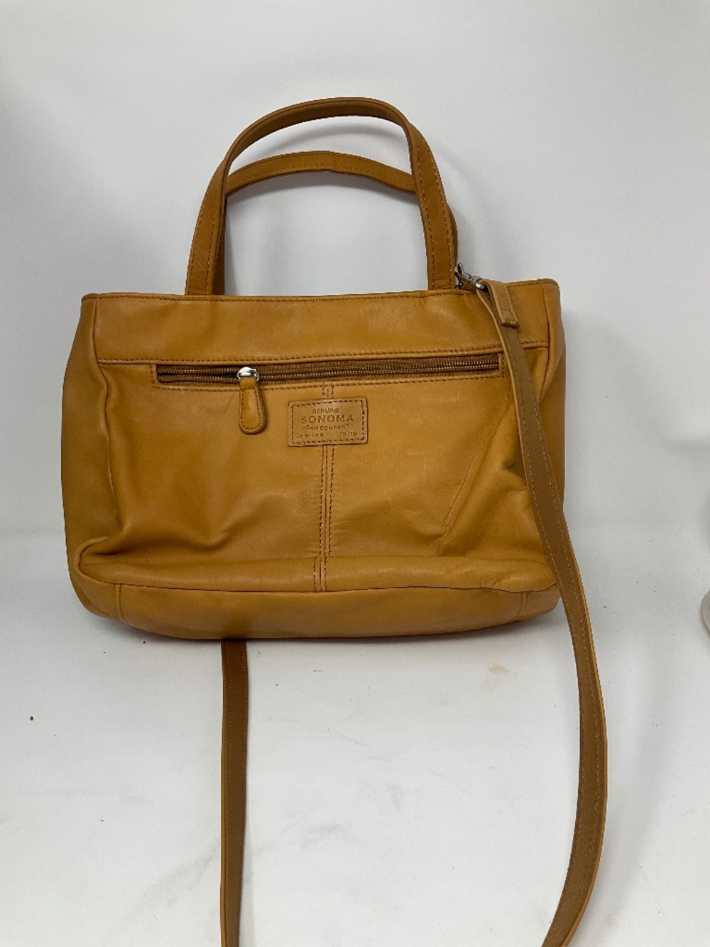 NEW Sonoma leather purse. W254